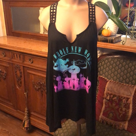 Jerry Leigh Disney Aladdin A Whole New World crochet strap tank top - Picture 2 of 3